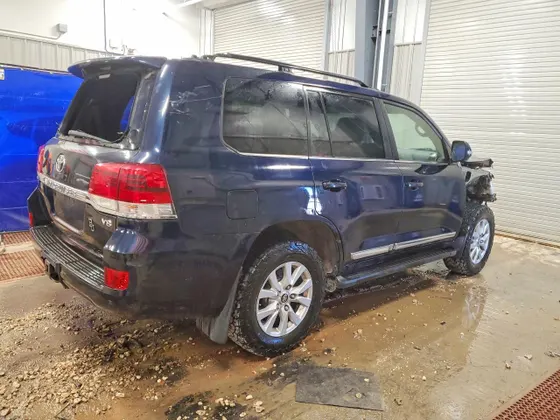 2016 Toyota Land Cruiser