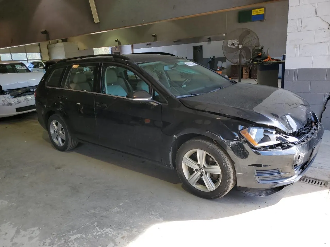2015 Volkswagen Golf SportWagen TDI SE