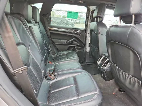 2011 Porsche Cayenne S