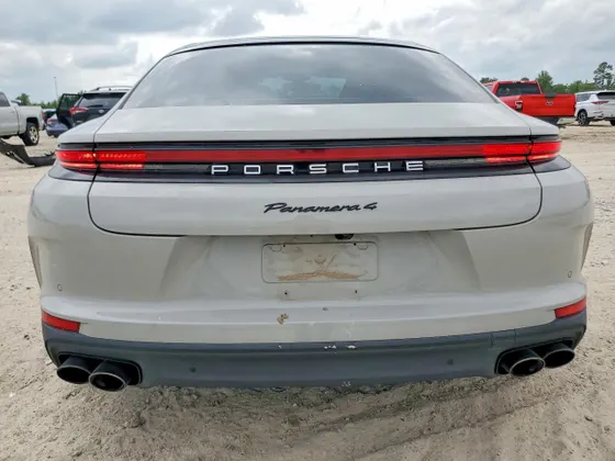 2025 Porsche Panamera
