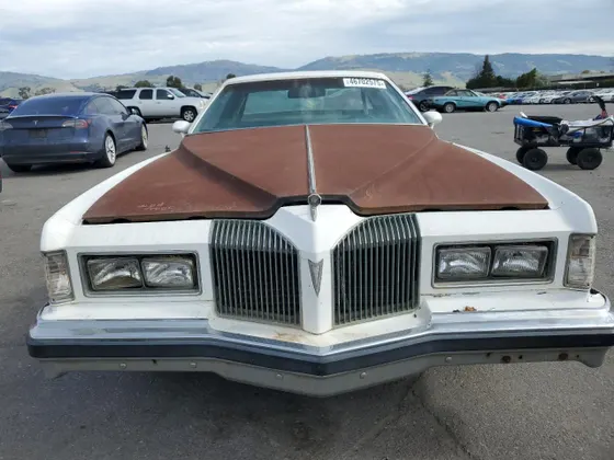 1976 Pontiac Grand Prix GRAN PRIX