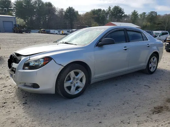 2010 Chevrolet Malibu LS w/1FL