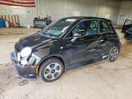 2015 FIAT 500e 500