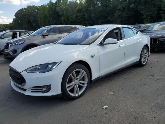 2014 Tesla Model S 60 kWh Battery