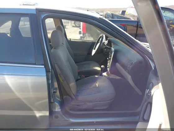 2004 Saturn L-Series L300 2