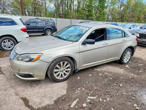 2014 Chrysler 200 Touring