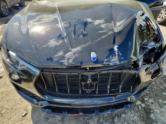 2017 Maserati Levante S