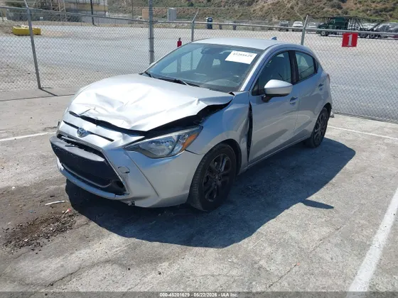 2020 Toyota Yaris Hatchback LE