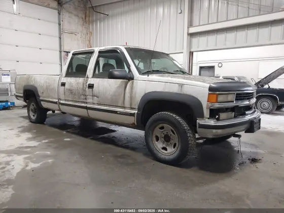 2000 Chevrolet C/K 3500 Crew Cab