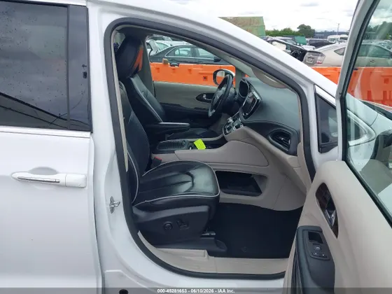2023 Chrysler Pacifica Hybrid Limited