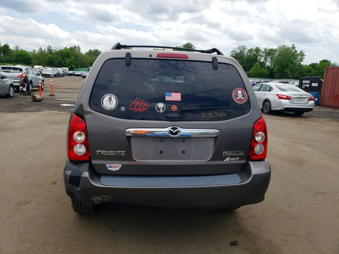 2005 Mazda Tribute s