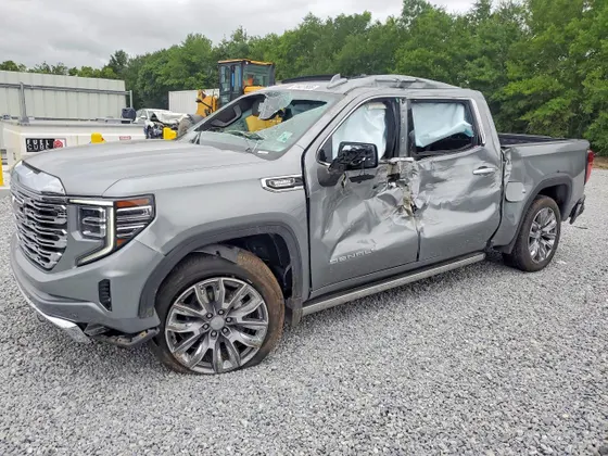 2025 GMC Sierra 1500 Denali