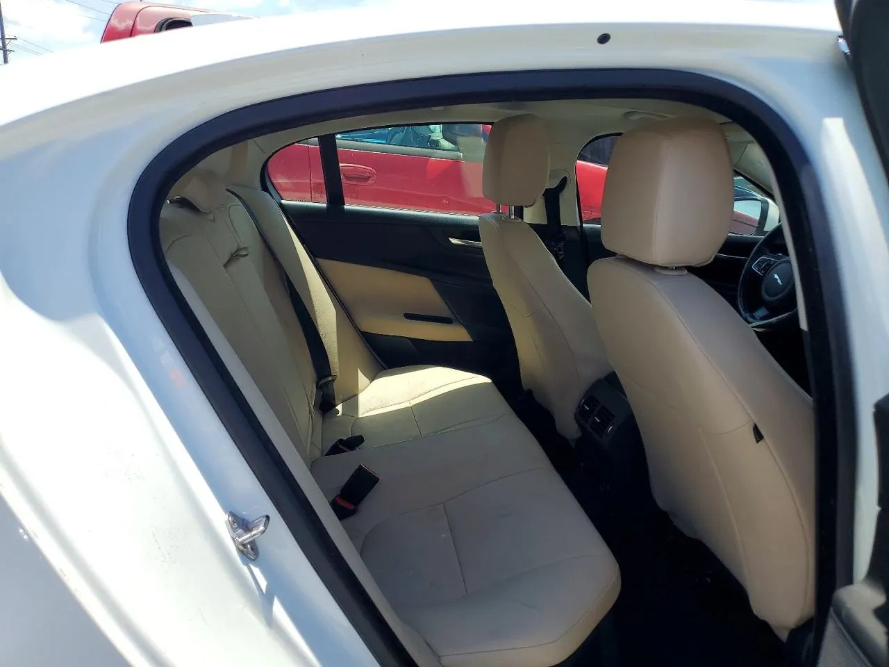 2017 Jaguar XE 25t Premium
