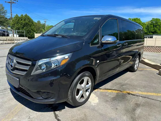 2018 Mercedes-Benz Metris Passenger Van METRIS