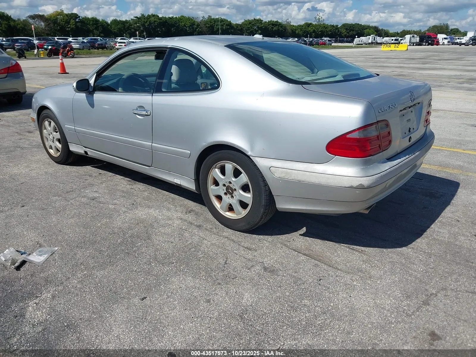 2002 Mercedes-Benz CLK-Class