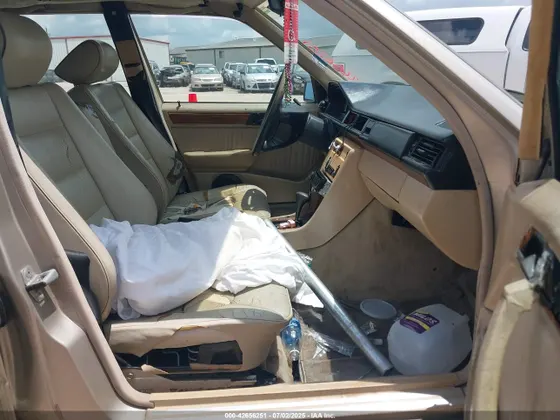 1992 Mercedes-Benz 300 Series 300E