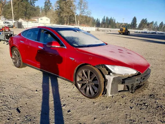 2015 Tesla Model S 85 kWh Battery