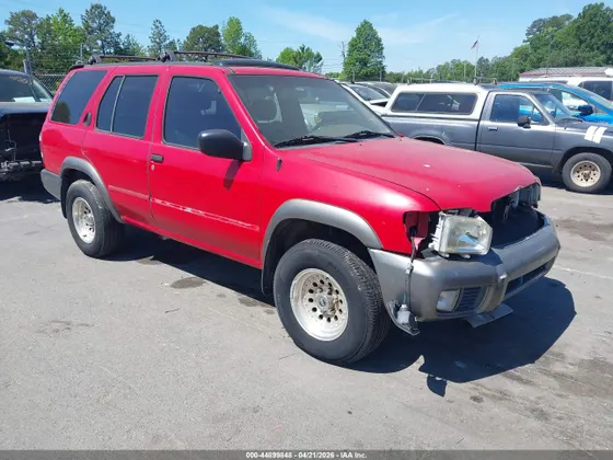 2000 Nissan Pathfinder XE