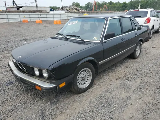 1986 BMW 528 - 533 - 633 - 733 528E