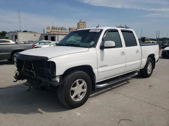 2005 GMC Sierra Denali K1500 DENALI