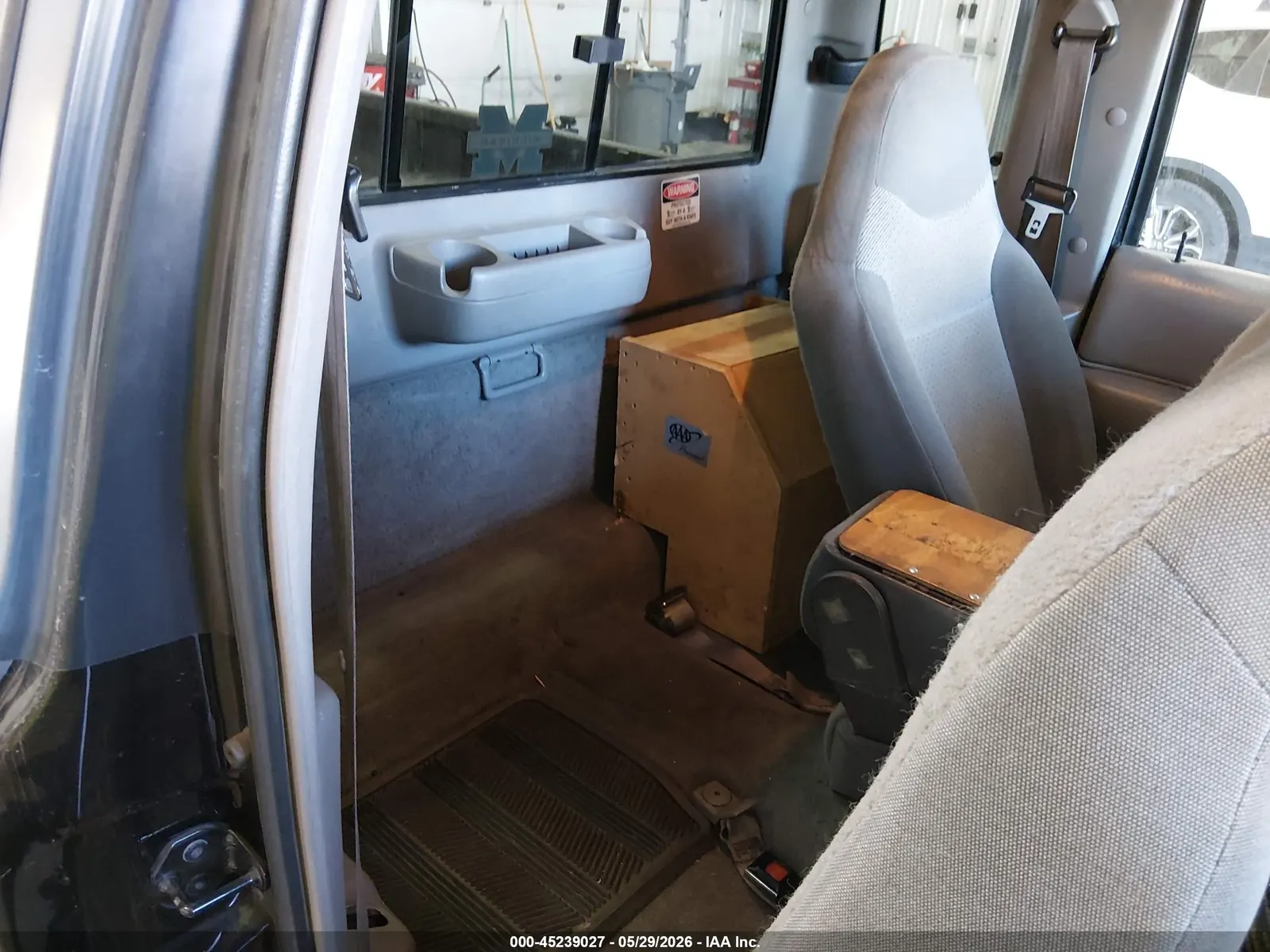 1998 Mazda B-Series 4WD Truck SE