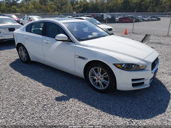 2017 Jaguar XE 25t Premium