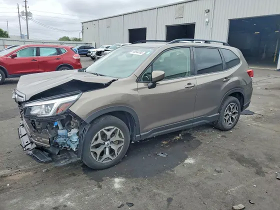 2020 Subaru Forester Premium