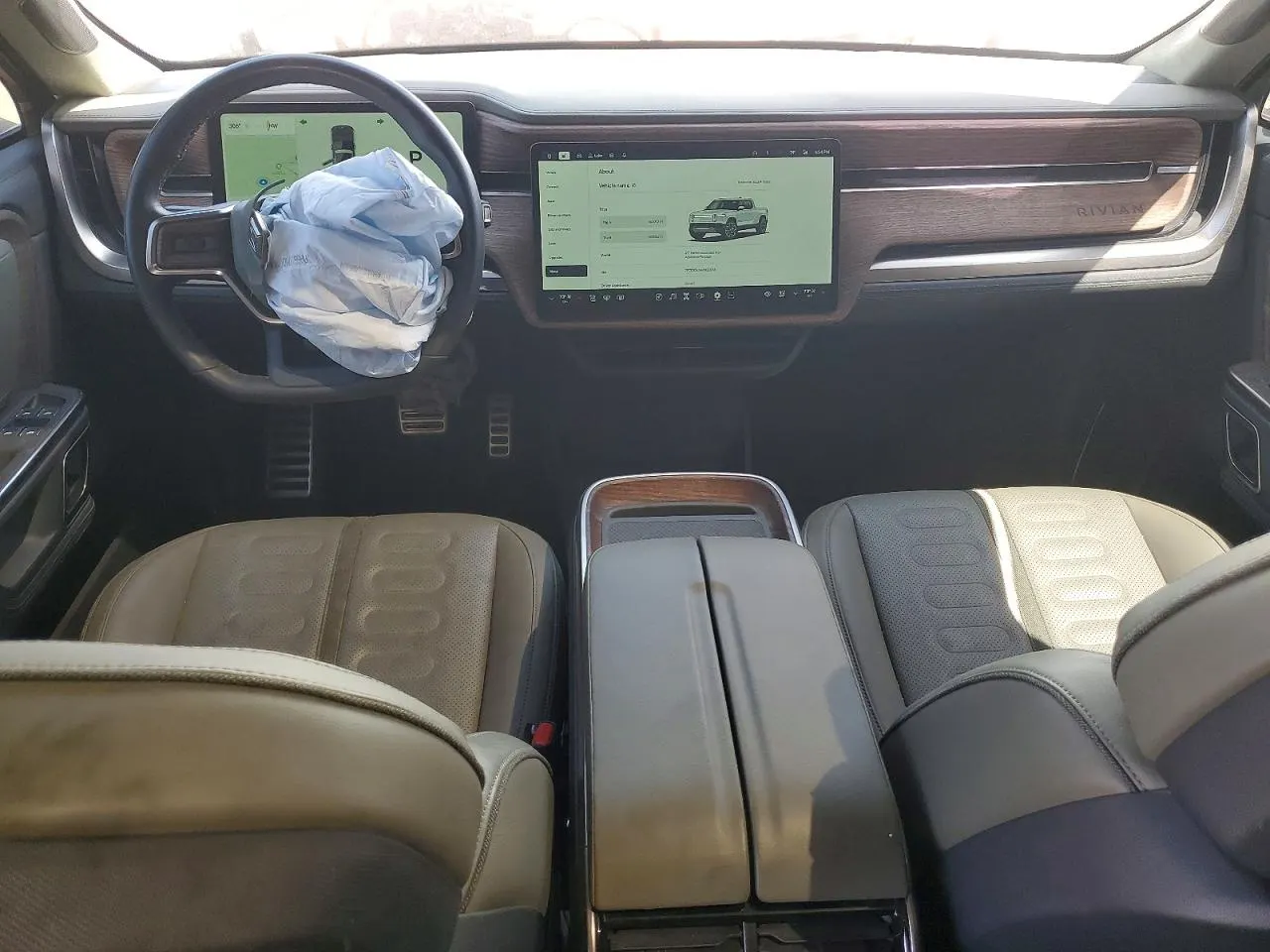2024 Rivian R1T Adventure