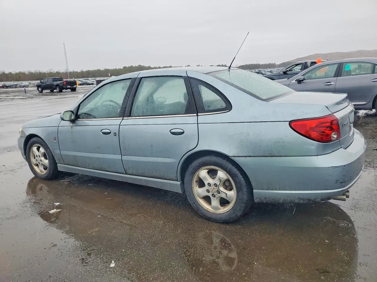 2004 Saturn L-Series L300 2
