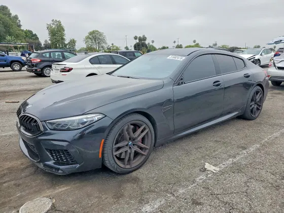2022 BMW M8 Competition