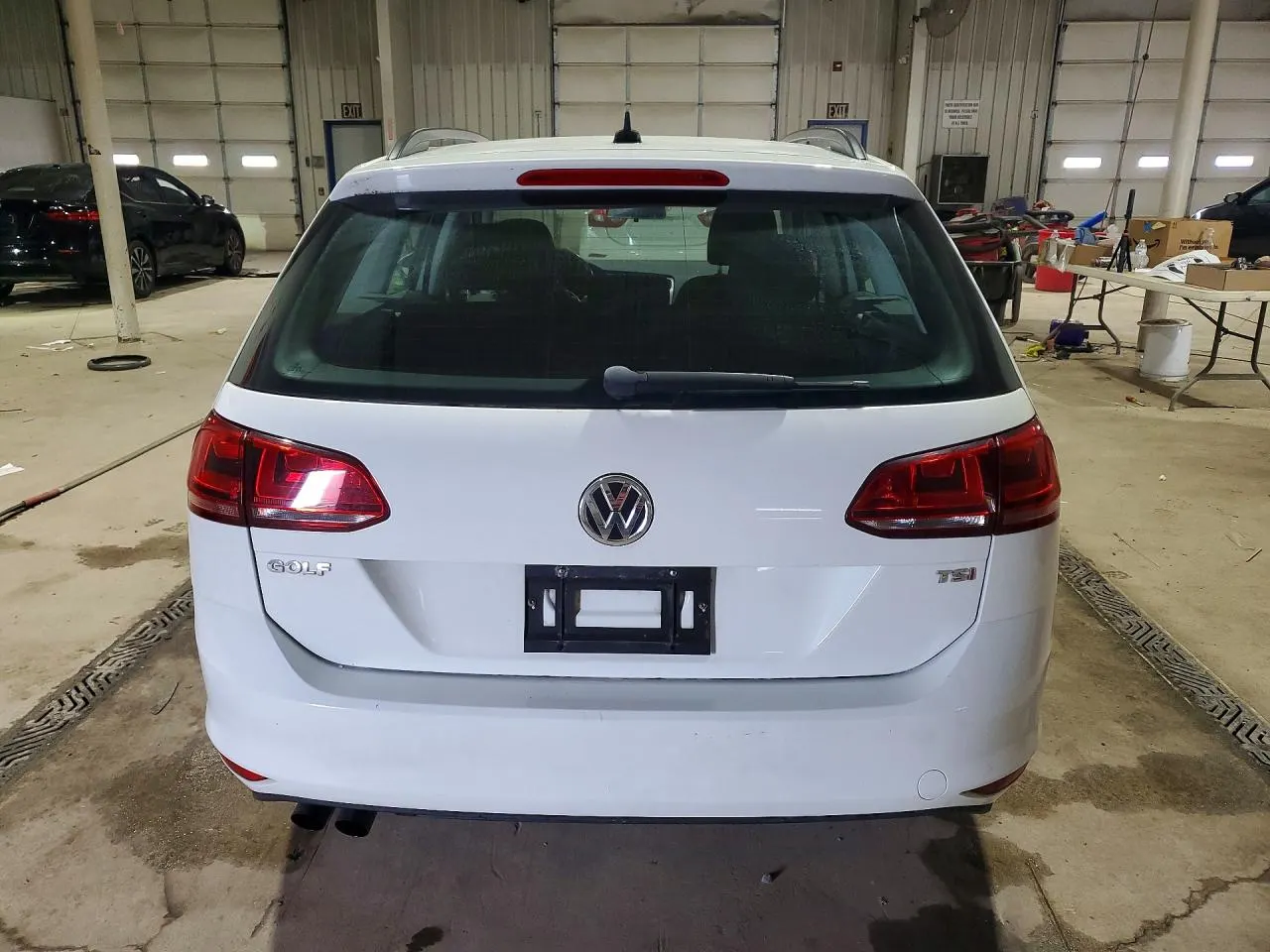 2017 Volkswagen Golf SportWagen S