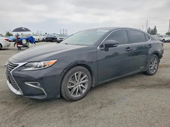 2017 Lexus ES ES 300h