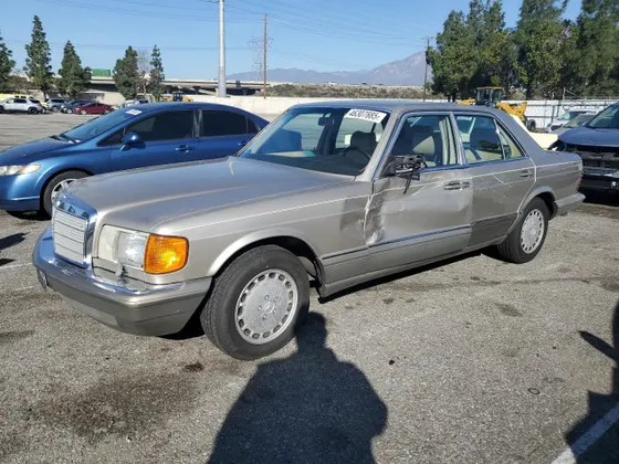 1989 Mercedes-Benz 300 Series 300SE