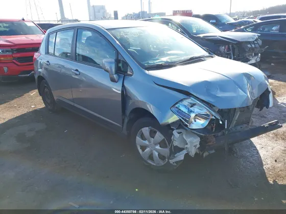 2011 Nissan Versa 1.8 S