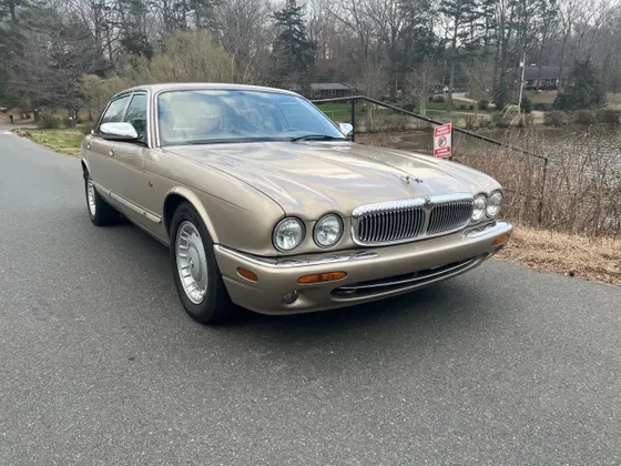 1998 Jaguar XJ Vanden Plas