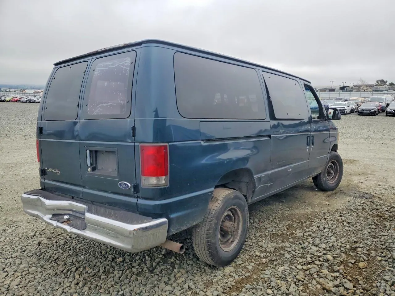 1998 Ford Club Wagon XL