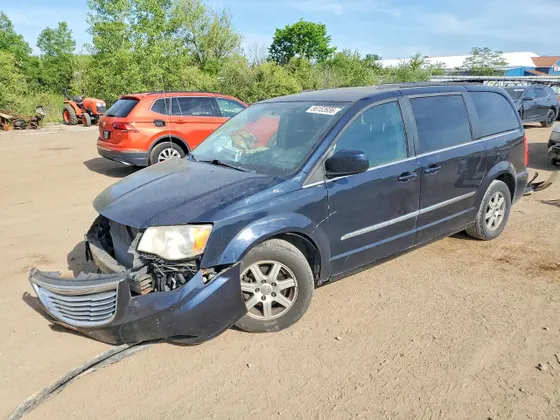 2011 Chrysler Town & Country Touring