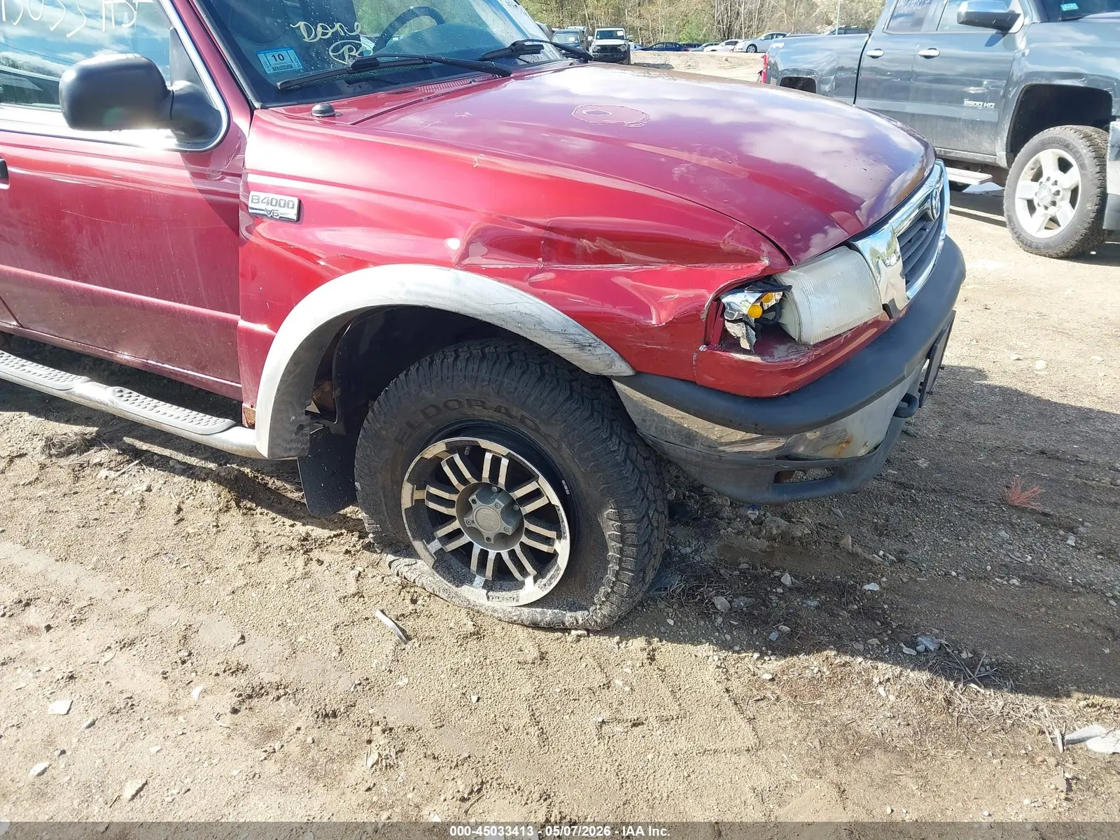 1999 Mazda B-Series 4WD Truck SE