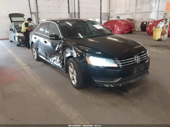 2013 Volkswagen Passat SE
