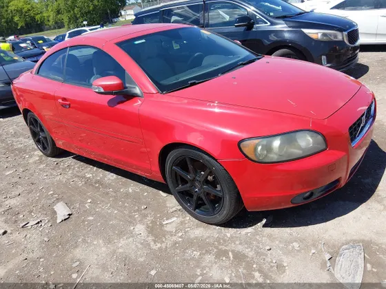 2008 Volvo C70 T5