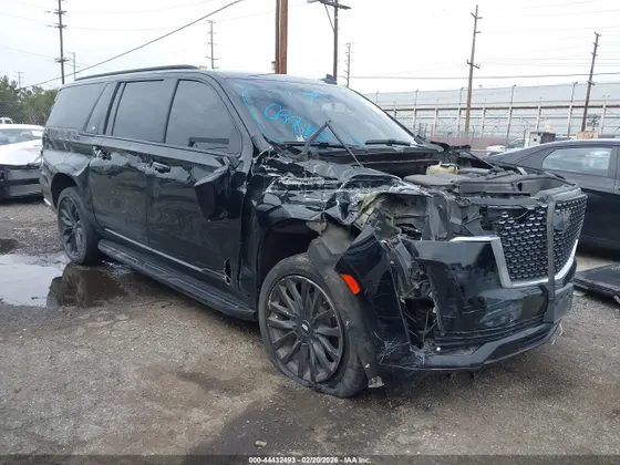 2021 Cadillac Escalade ESV Luxury