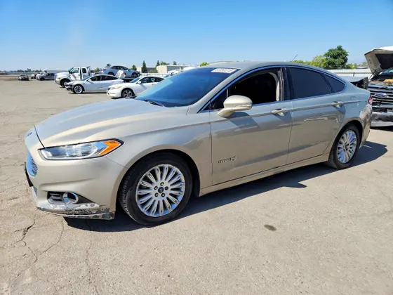 2015 Ford Fusion SE Hybrid