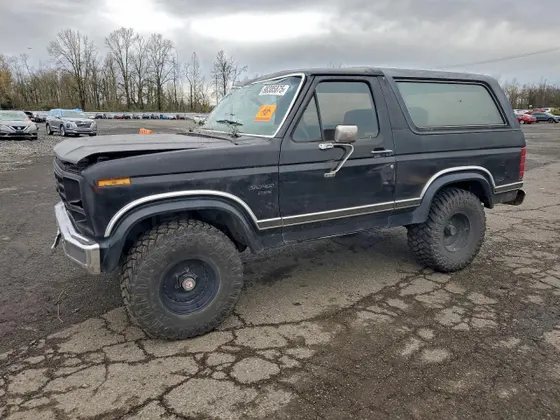 1986 Ford Bronco 4WD Custom