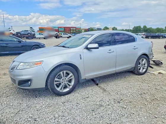 2010 Lincoln MKS