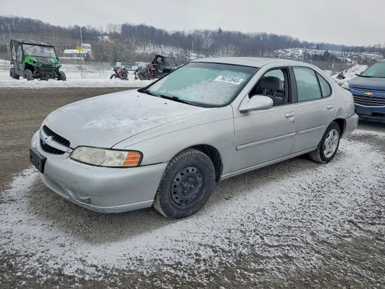 2000 Nissan Altima XE