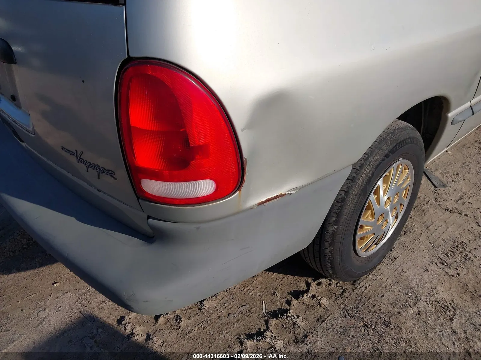1999 Plymouth GRAND VOYAGER