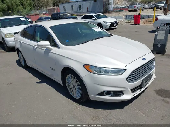 2014 Ford Fusion Energi Titanium