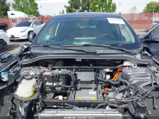 2023 VinFast VF 8 Eco