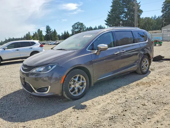 2018 Chrysler Pacifica Limited