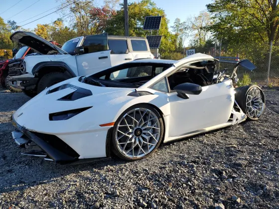 2022 Lamborghini Huracan STO STO